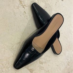 Leather Banana Republic Pointy flat mule